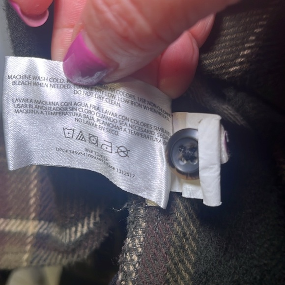 Orvis Plaid Button-Up Shirt size
Medium - Picture 6 of 9